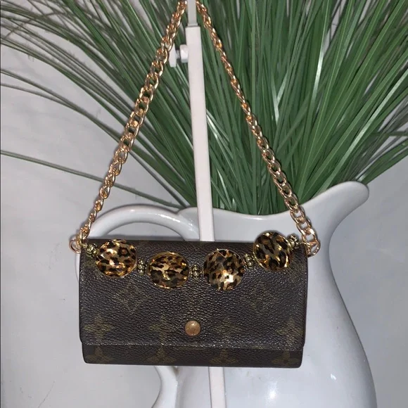 Louis Vuitton Vintage Compact Snap Wallet - Picture 1 of 13